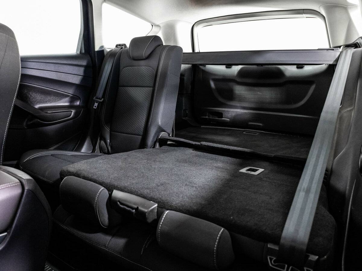 Ford Kuga II Рестайлинг, 2017 Фото №16