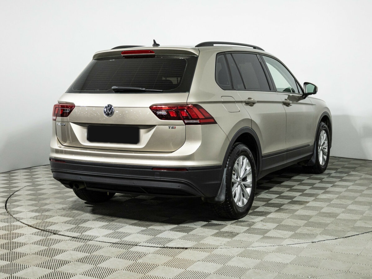 Volkswagen Tiguan II, 2017 - 76 658 км. | Фото №4