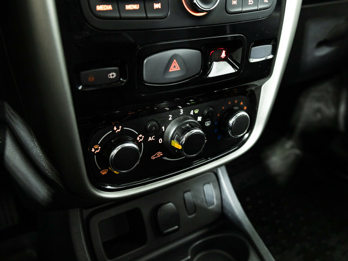 Renault Duster I, 2014 Фото №16