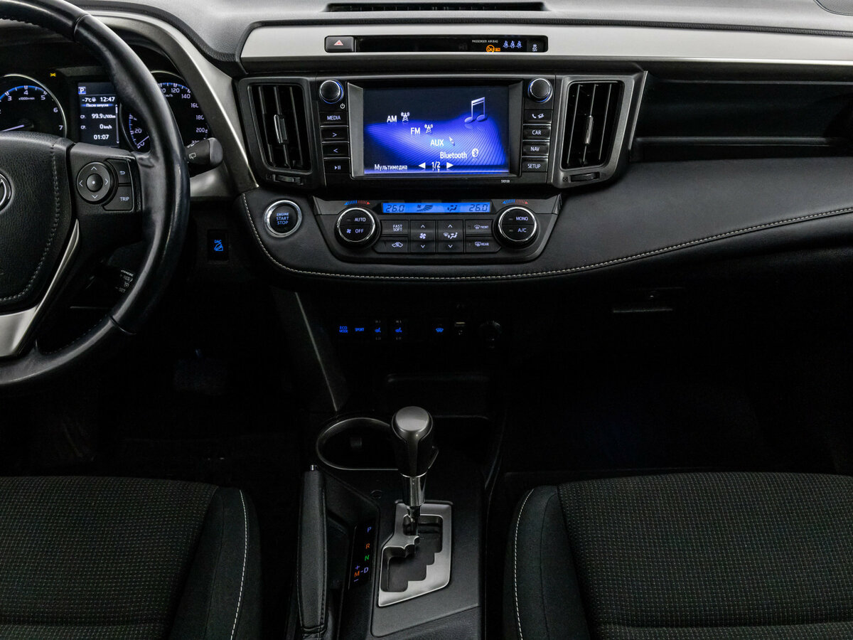 Toyota RAV4 IV (XA40) Рестайлинг, 2018 Фото №11