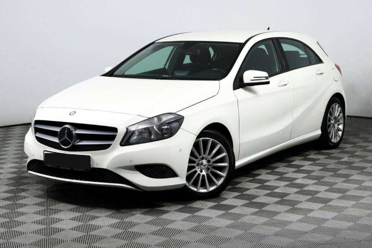 Mercedes-Benz A-Класс 180, 2014 Фото №1